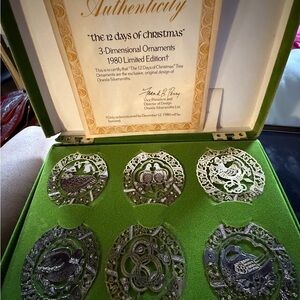 Oneida 3 dimensional ornaments